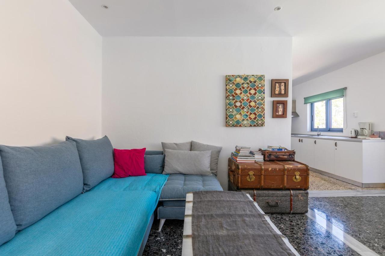 Amazing Stylish Country Apartment Akhládha Esterno foto